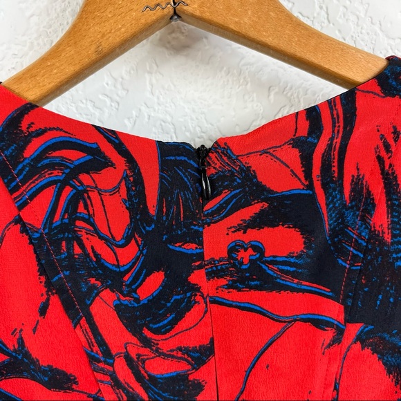 Twinkle by Wenlan Red Silk Floral Ruched Tie V Neck Dress - Picture 6 of 9